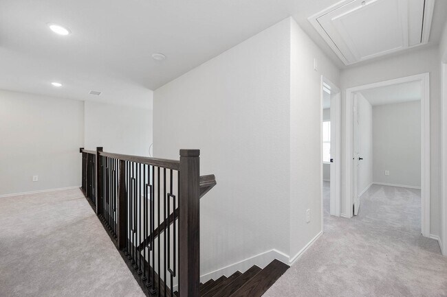 Building Photo - 3405 Knighton Hill Dr