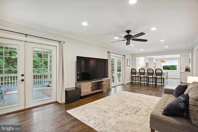 Building Photo - 9911 Barnsbury Ct