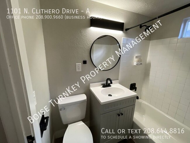 Building Photo - Updated 2 Bedroom Near Veterans Pkwy-$500 ...