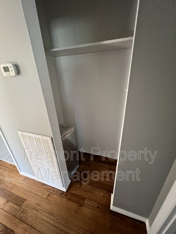 Building Photo - 105 Arlington Terrace