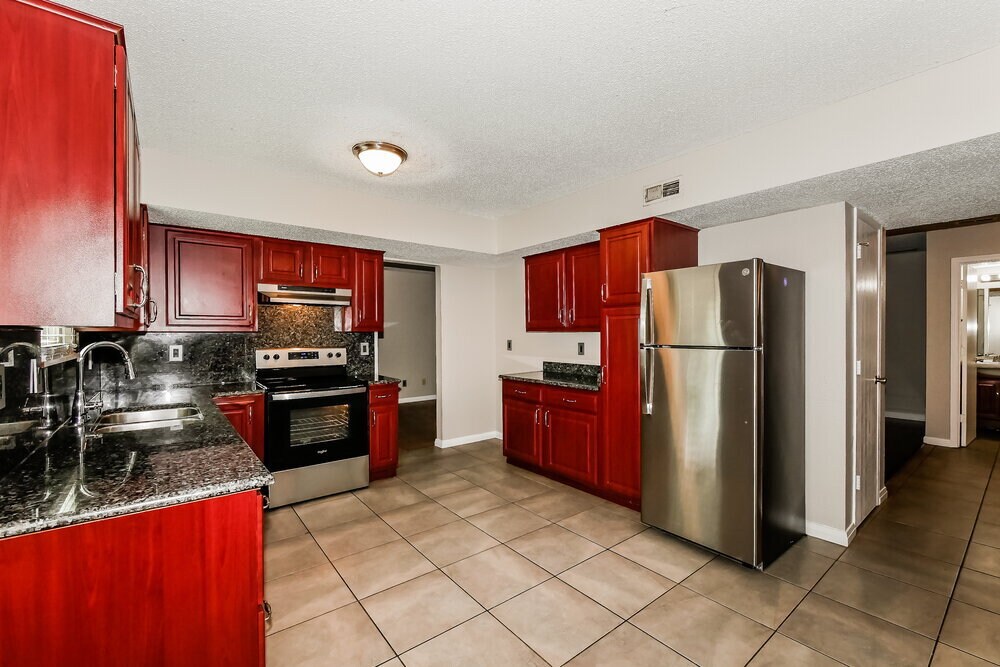 Building Photo - 4008 Crabtree Ct