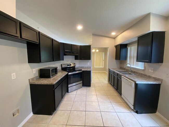 Building Photo - 1440 Timberbend Cir