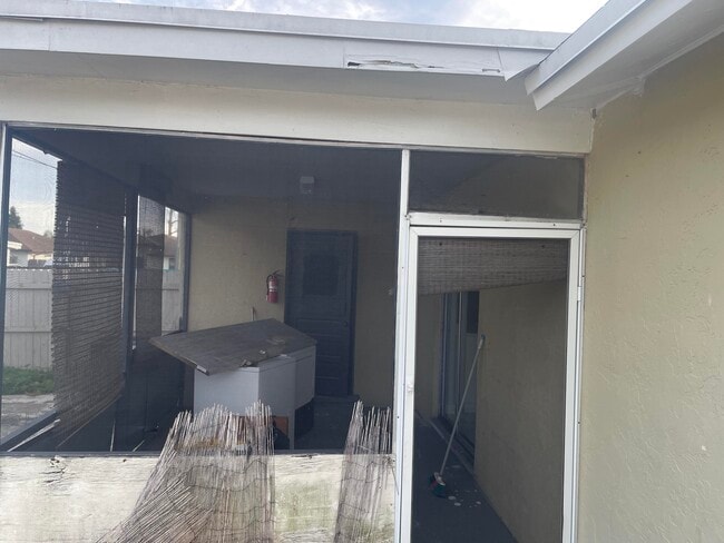 Building Photo - 4717 Carver St