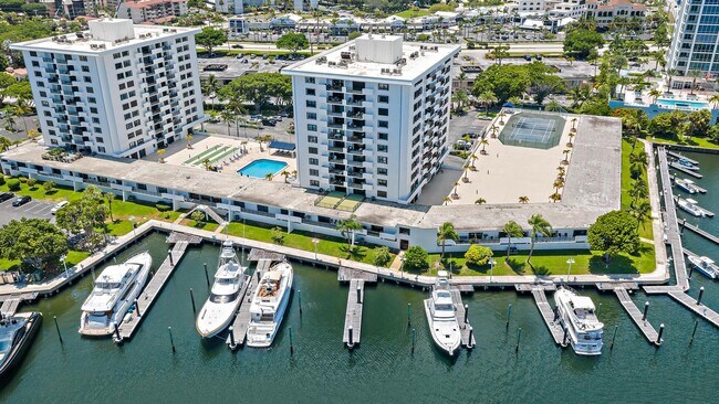 Building Photo - 1208 Marine Way