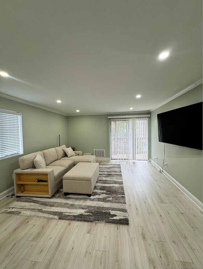 Building Photo - 1455 Madison Ave