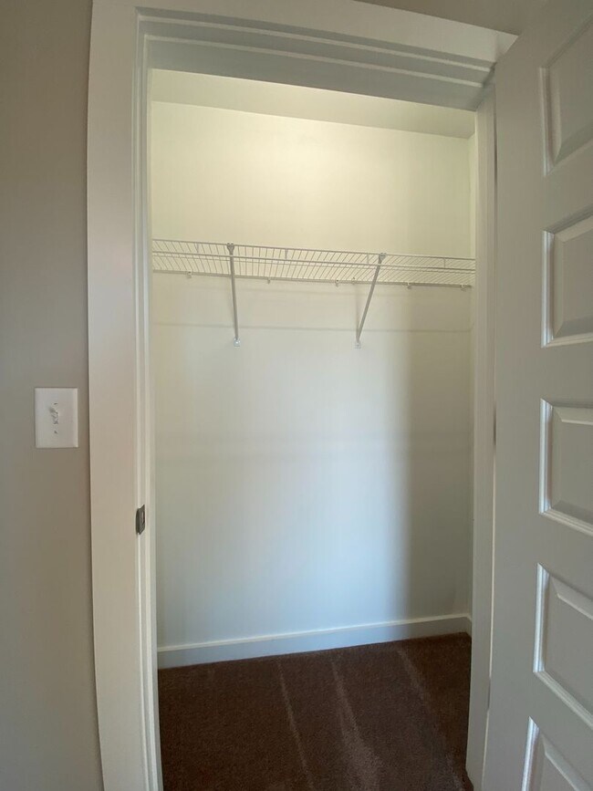 Building Photo - Beautiful home for Rent in Talladega, AL!!...