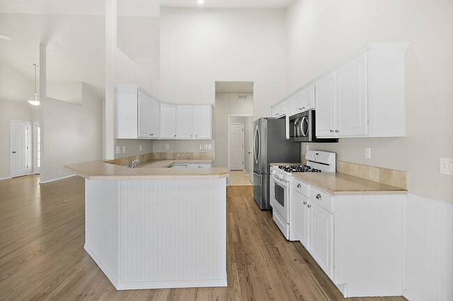 Building Photo - 10460 W Achillea St