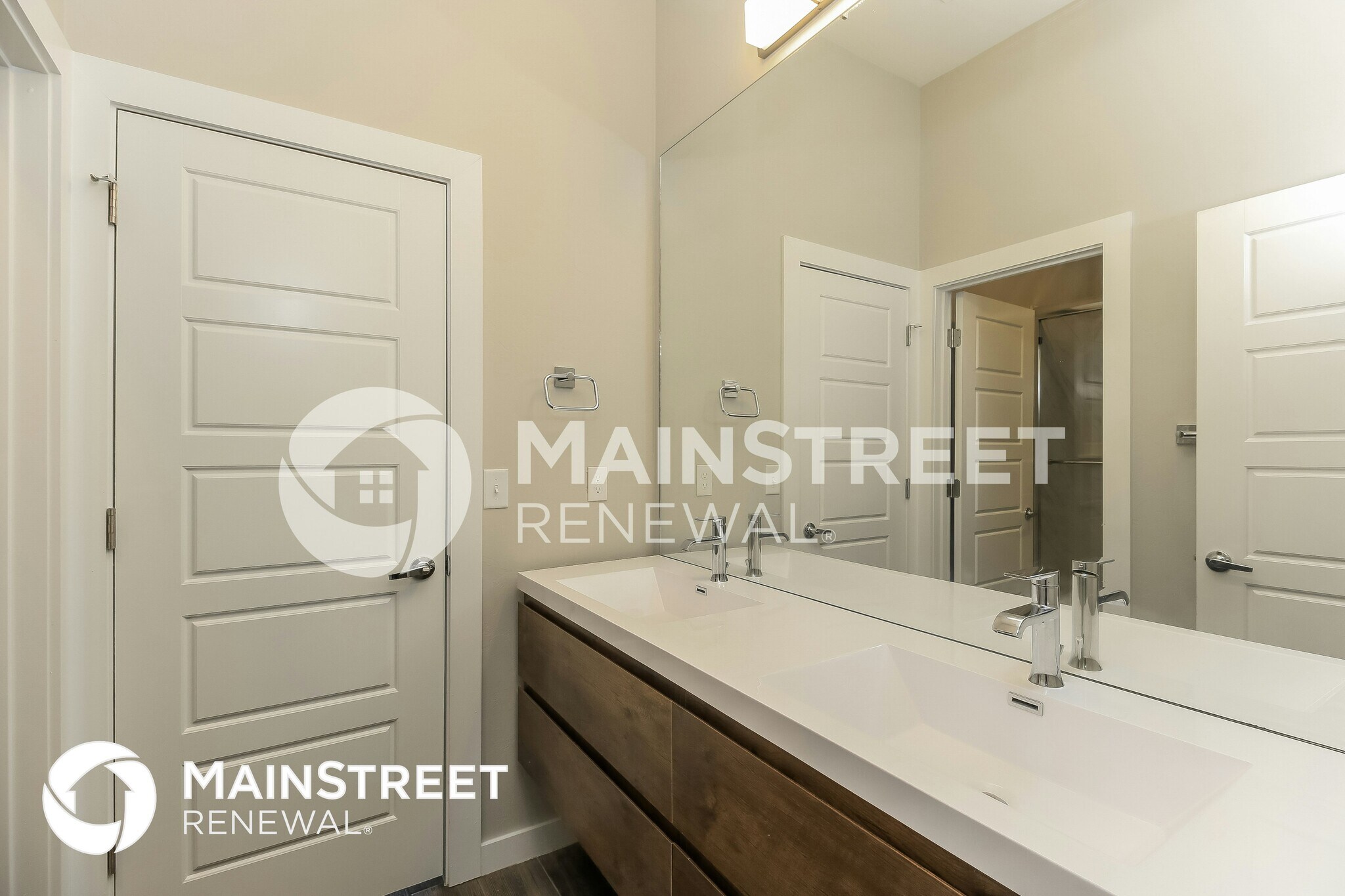 Building Photo - 11249 Paradise Out Ln