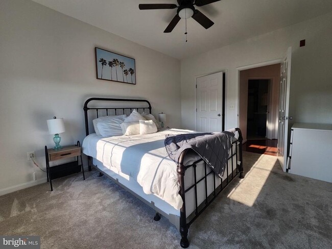 Building Photo - 2465 Army Navy Dr