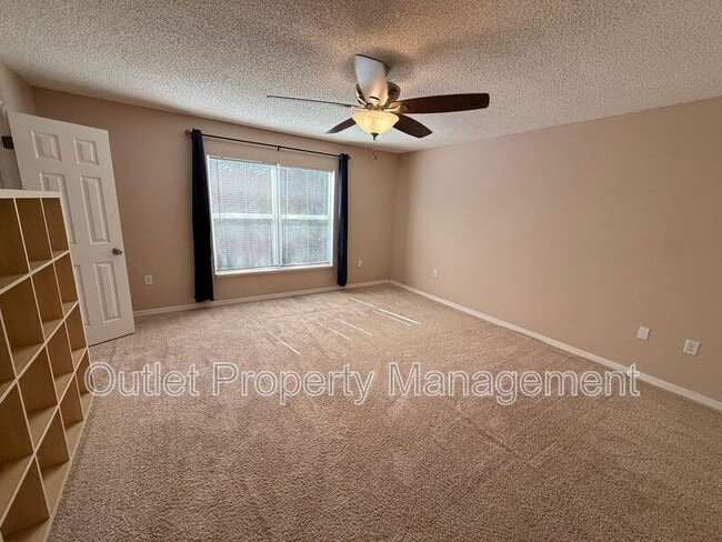 Building Photo - 1437 Dandelion Dr