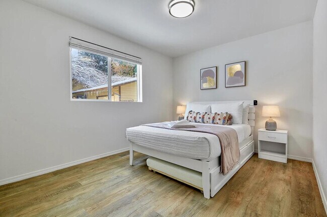 Building Photo - 629 212th St SW