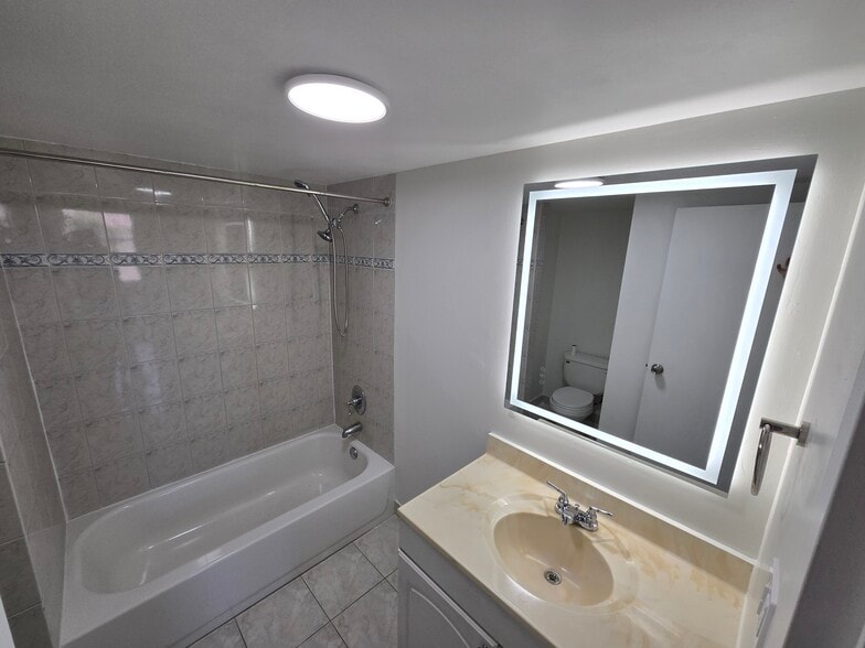 Building Photo - 2935 NE 163rd St