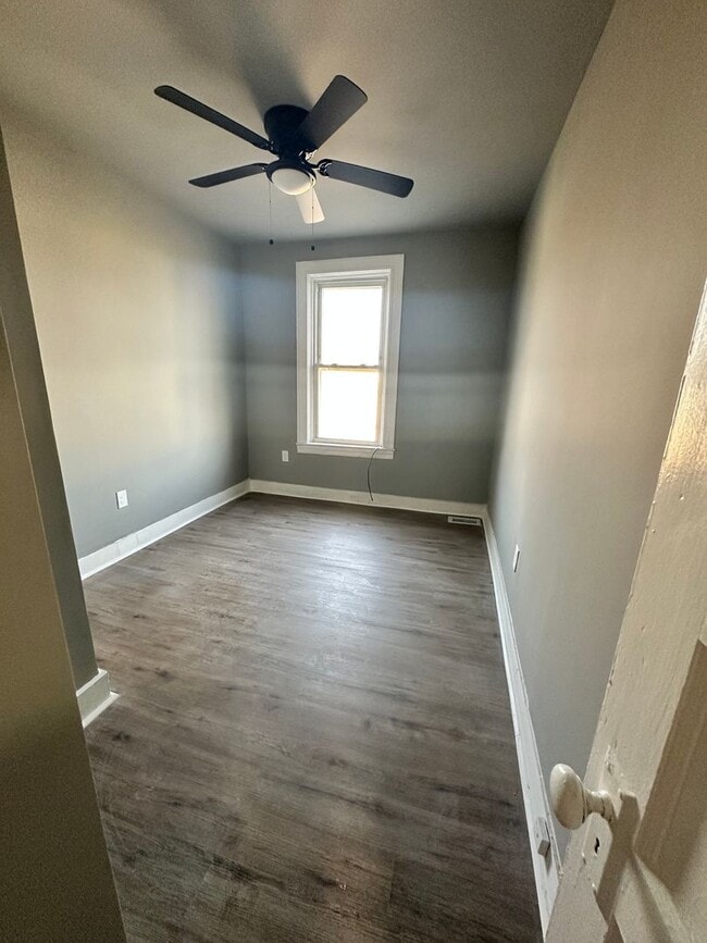 Building Photo - Charming 3-bedroom, 1-bathroom home located in the Cylburn Community