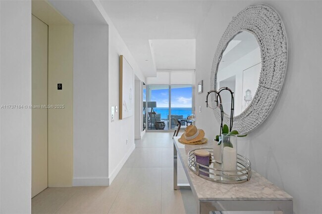 Building Photo - 16901 Collins Ave