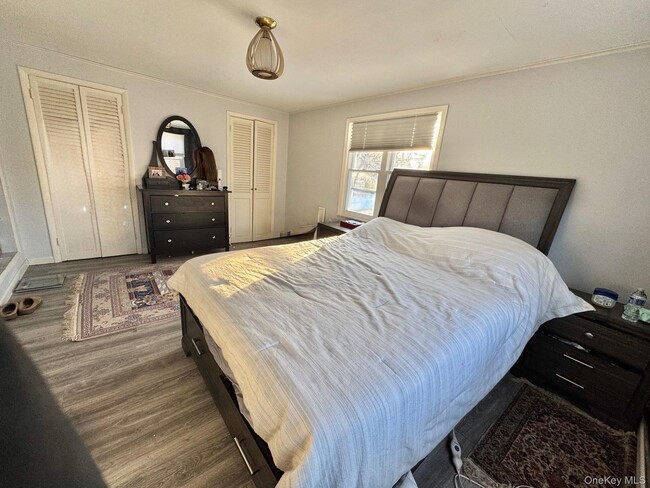 Building Photo - 107 Baker Hill Rd