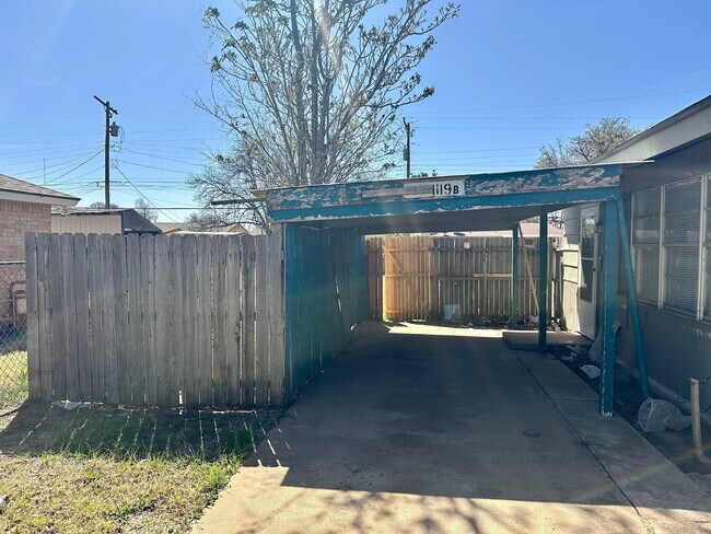 Building Photo - 1119 46th St