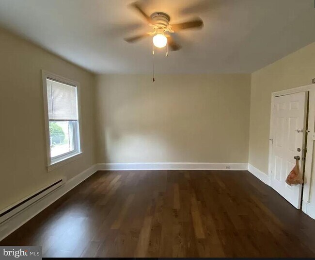 Building Photo - 4723 Leiper St