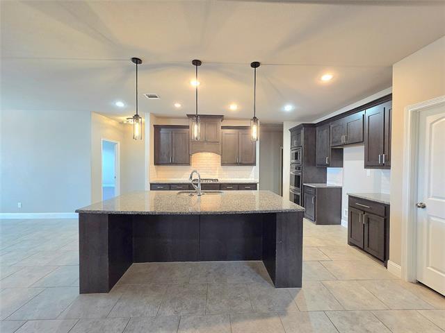 Building Photo - 6916 Talon Dr