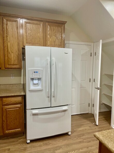 Building Photo - 7208 Bombay Reef Ct