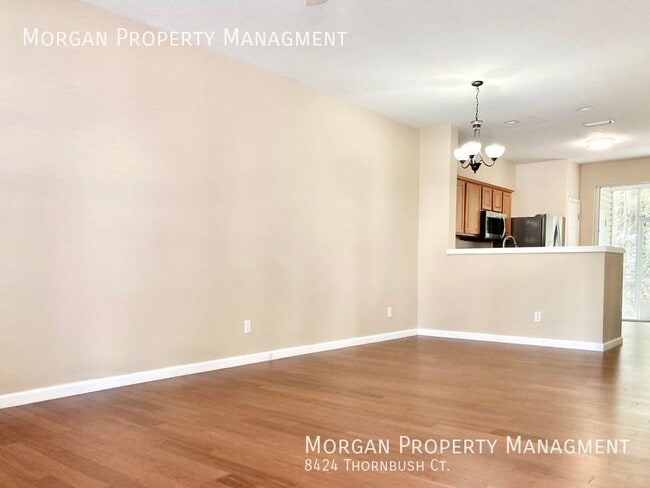 Building Photo - 8424 Thornbush Ct