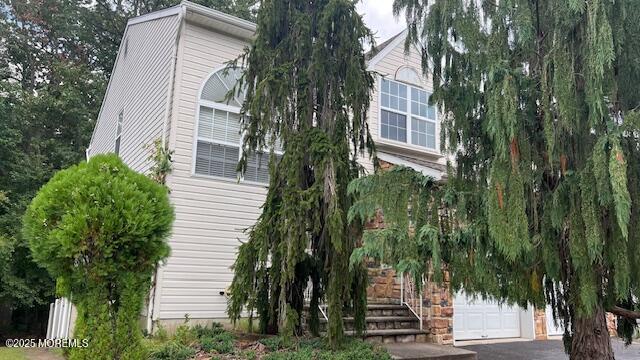 Building Photo - 33 Kinglet Ave