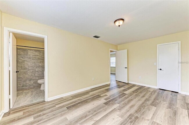 Building Photo - 7120 Elyton Dr