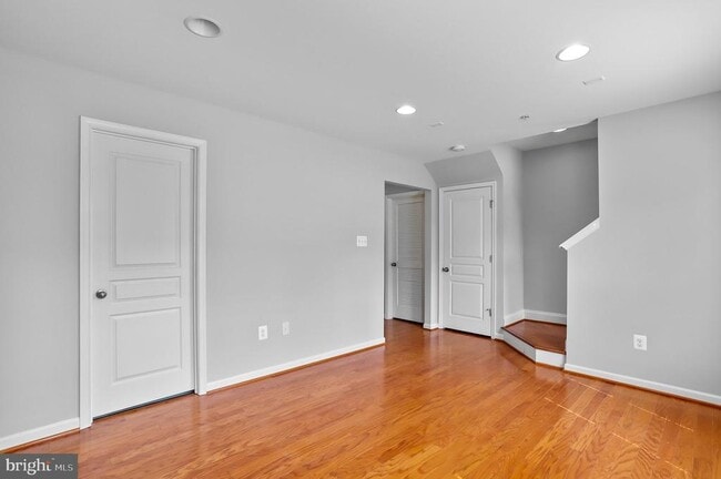 Building Photo - 8871 Purple Iris Ln