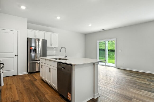 Building Photo - Beautiful New Construction 4 Bed 2.5 Bath ...