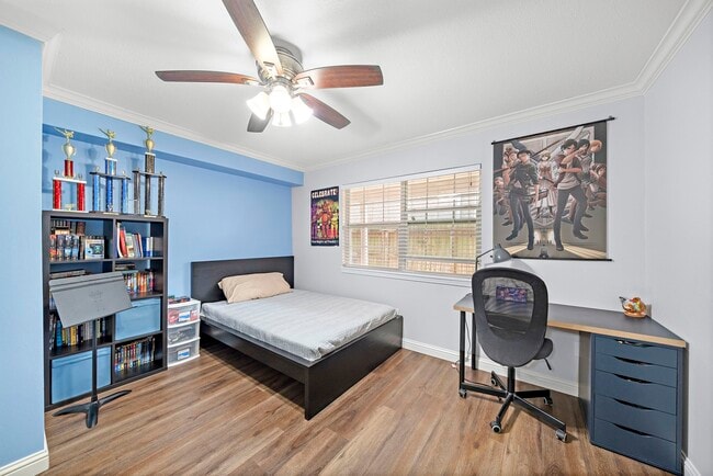 Building Photo - 12633 Memorial Dr