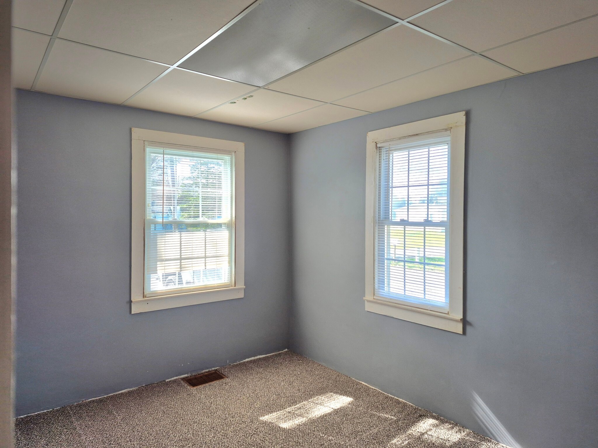 Building Photo - 7489 Jefferson St