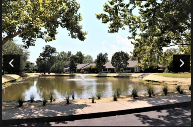 Building Photo - 2 Bedroom 2 Bath Condo in Cambridge Lakes ...