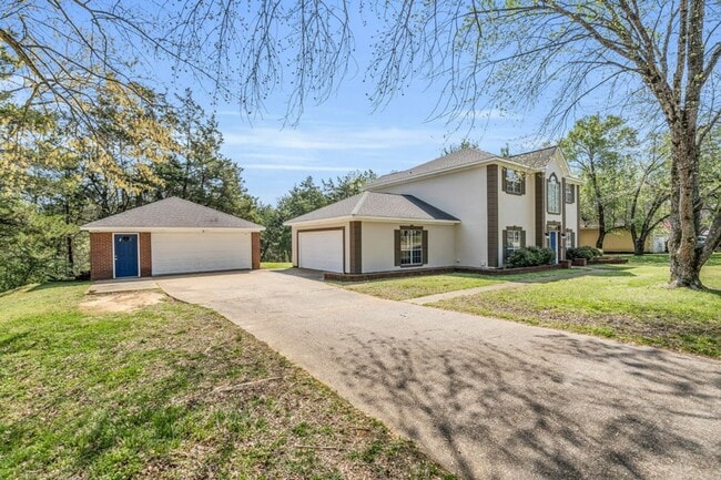 Building Photo - Renovated 4 Bedroom 3 Home for Rent!