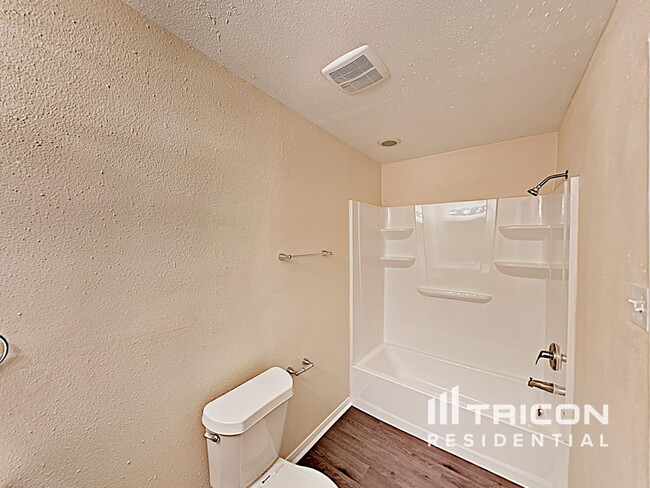 Building Photo - 21114 Southern Colony Ct