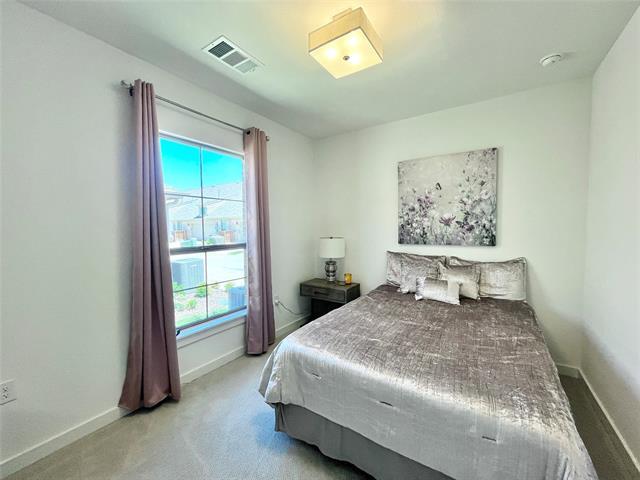 Building Photo - 2621 Chablis Dr