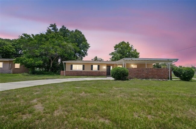 Primary Photo - 5825 Forest Grove Blvd