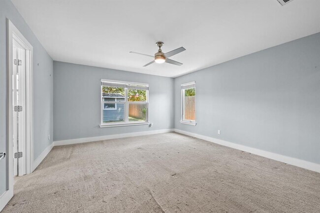 Building Photo - 3310 Bengston St