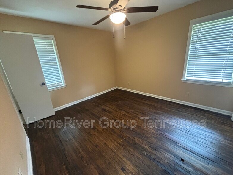 Building Photo - 307 Byron Dr