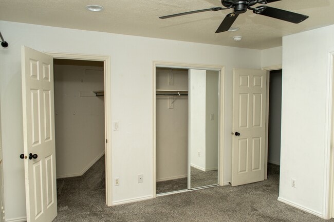 Building Photo - 97 Penhurst Pl