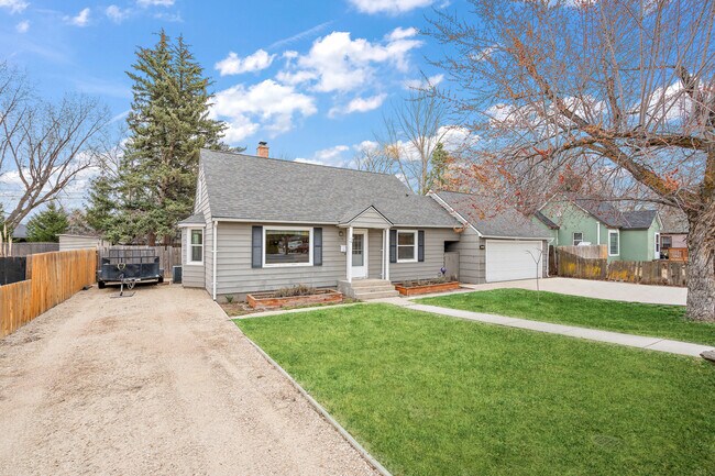 Building Photo - 1218 S Roosevelt St