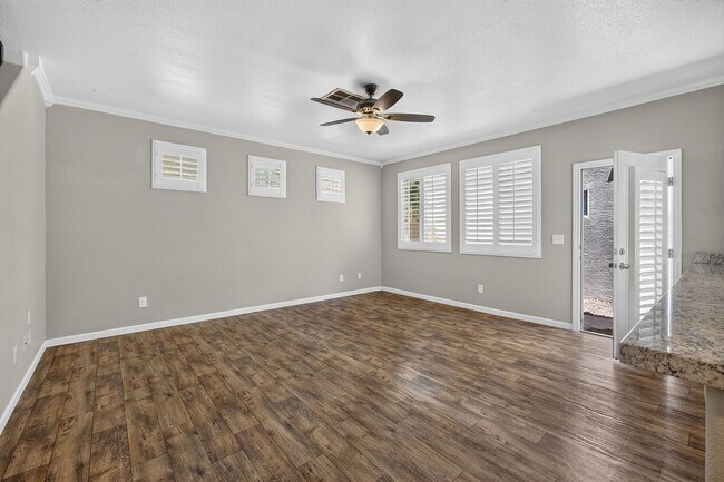 Building Photo - 6777 Wormwood Ln