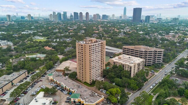 Building Photo - 651 Bering Dr