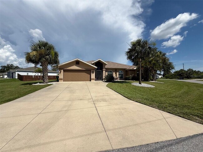 Building Photo - 17315 Sabrina Cir