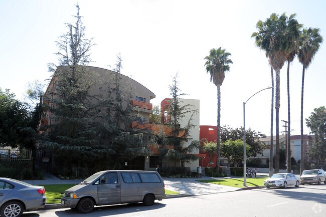 Primary Photo - Vista Nueva Apartments