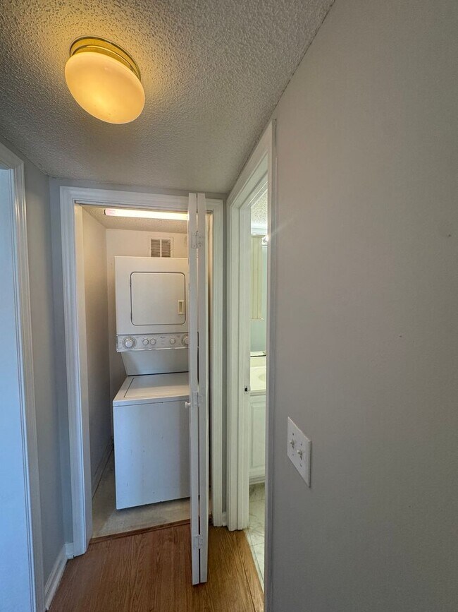 Building Photo - McClelland Drive Unit 102