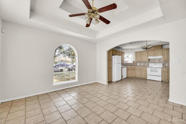 Building Photo - 13 Agua Fina Ave