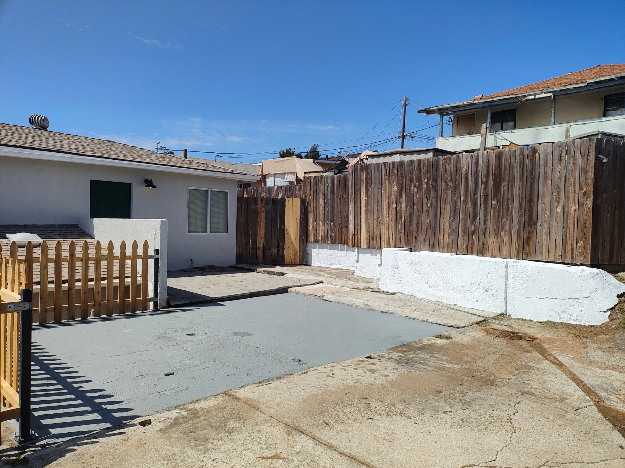 Building Photo - 2520 Fenton Pl