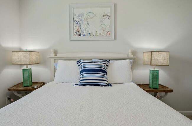 Building Photo - 155 Rossell Park Cir