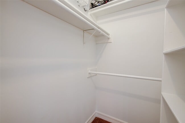 Building Photo - 8906 Herts Rd