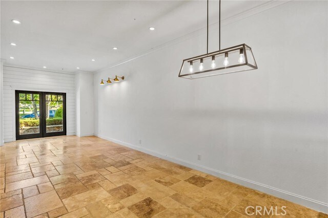 Building Photo - 38 Ashwood
