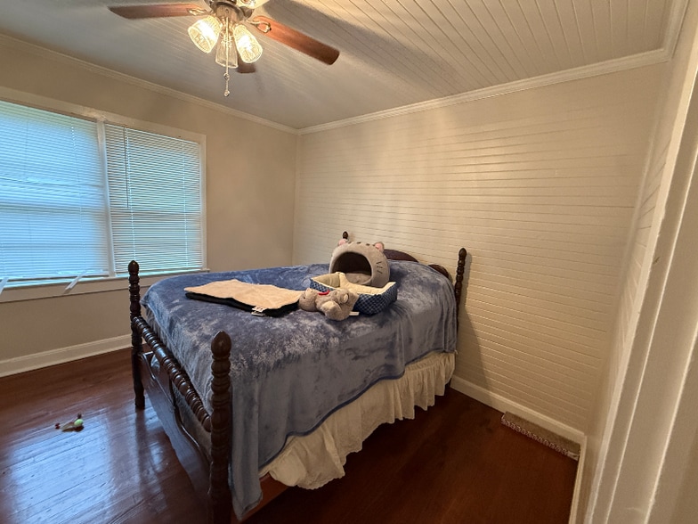 Building Photo - 1754 Poplar St